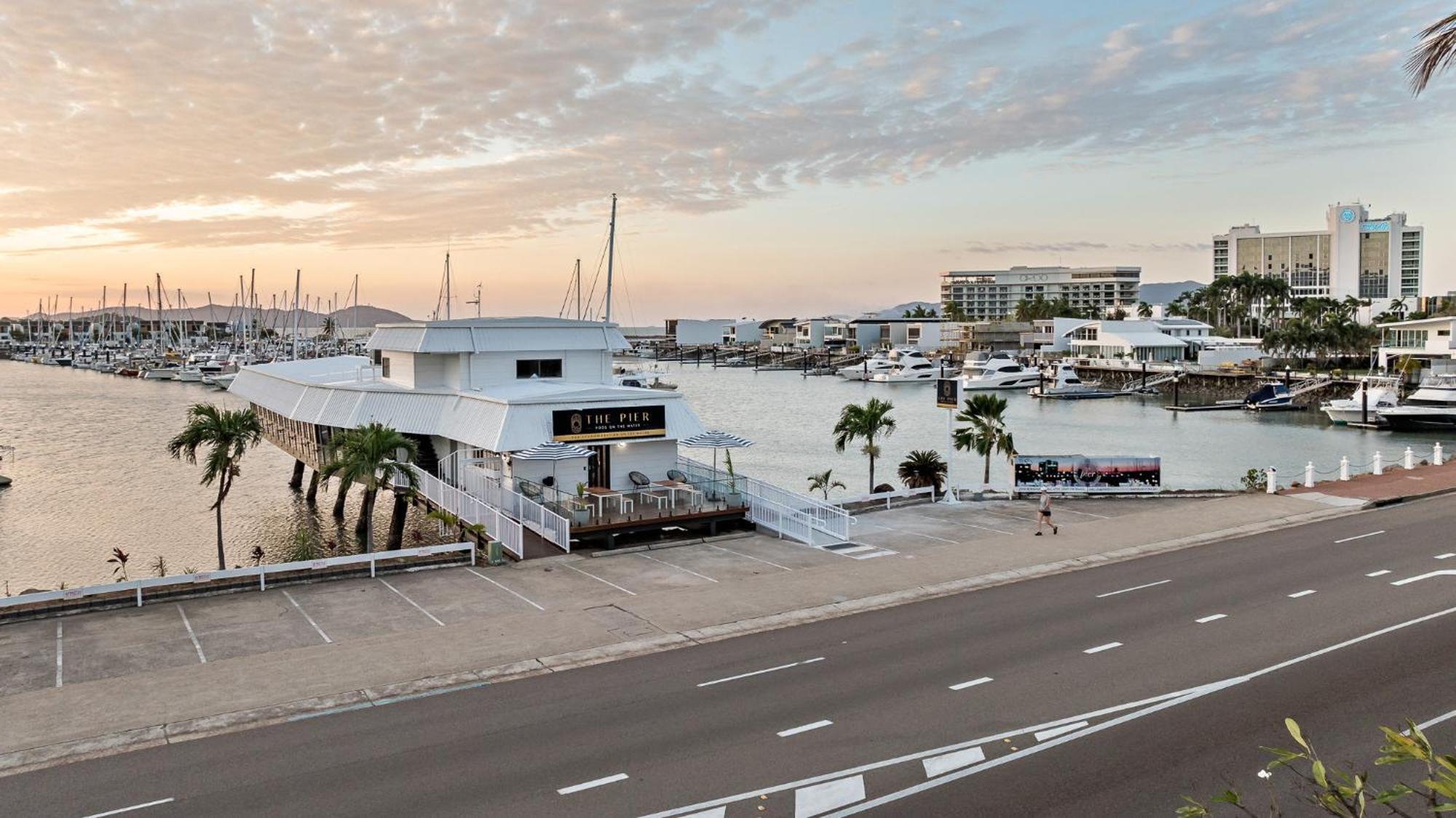The Pier Pods On The Water- 50M From Townsville Bus Terminal And Ferry Terminal- Passport Id Requried Eksteriør billede